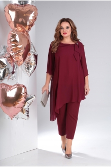 Anastasia Mak 660 #1