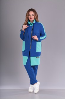 Anastasia Mak 692 #1