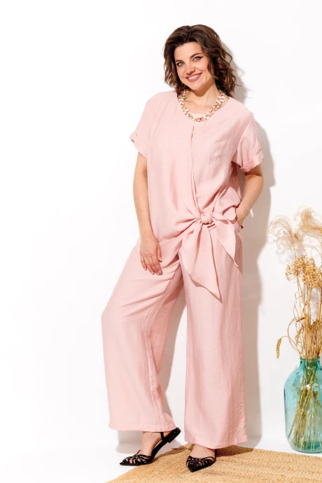 Anastasia Mak 1340 #1