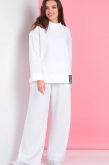 Спортивный костюм Anastasia 939.1 молочный