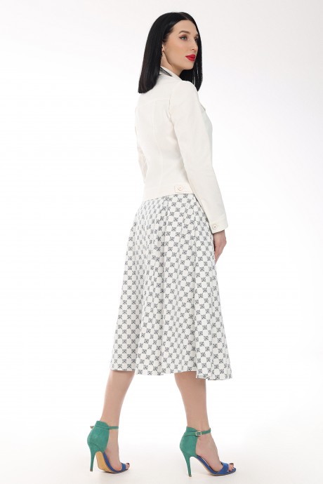 Мода Юрс 2400 #3