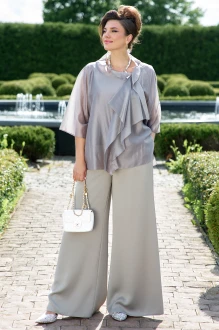 Брючный костюм Vittoria Queen 27093 двойка бежевый