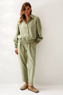 Брючный костюм Ларс Стиль 1215 оливковый