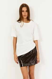 Футболка The Name 2494 молочный