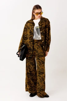 Брючный костюм Fantazia Mod 5077 темный хаки